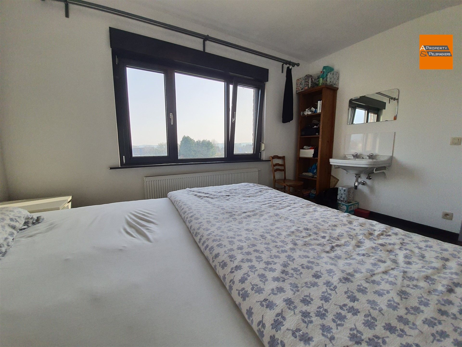 Gerenoveerde Villa met 6 slaapkamers foto 10