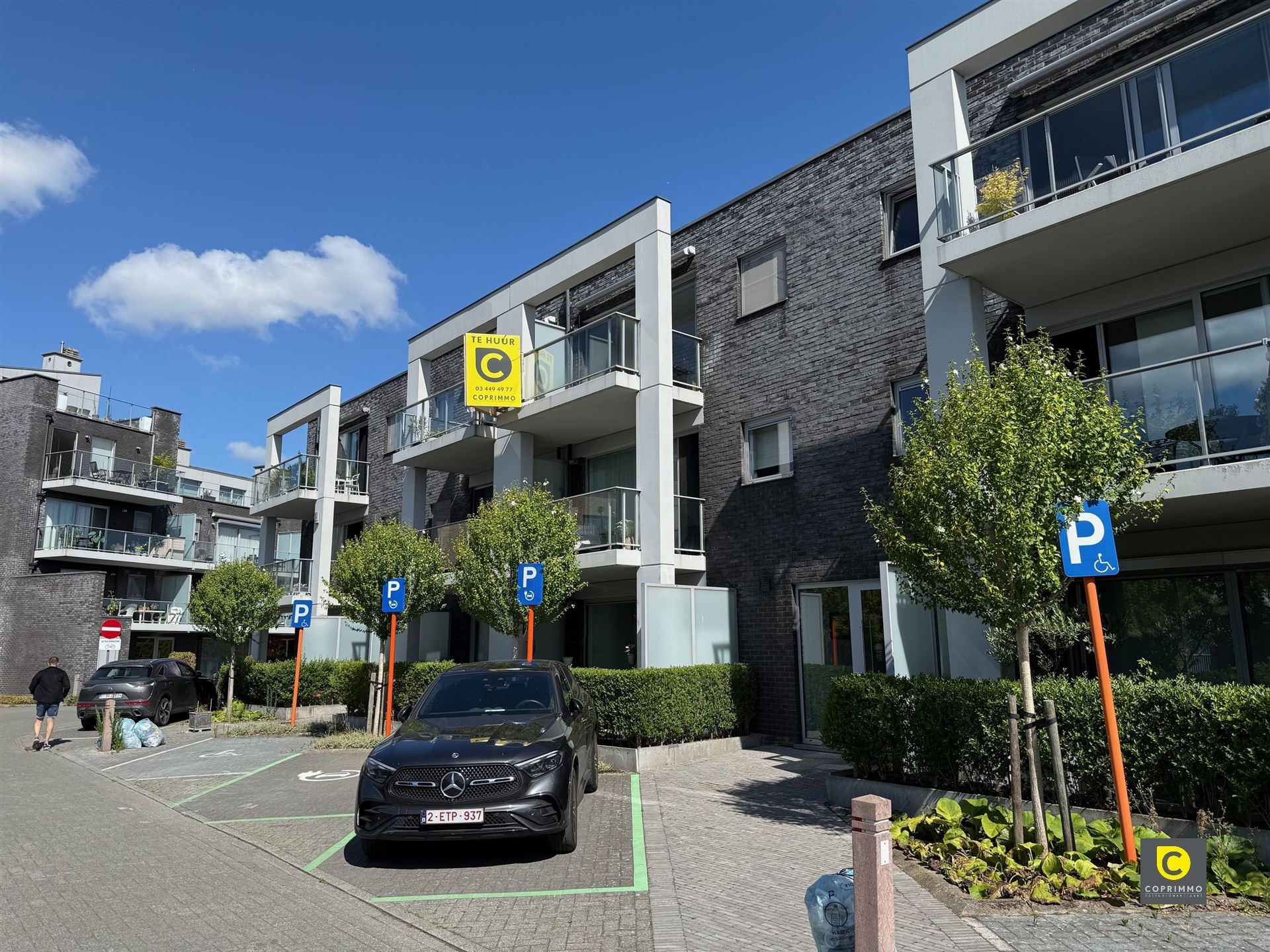 Appartement met 2 slk. en P foto 8