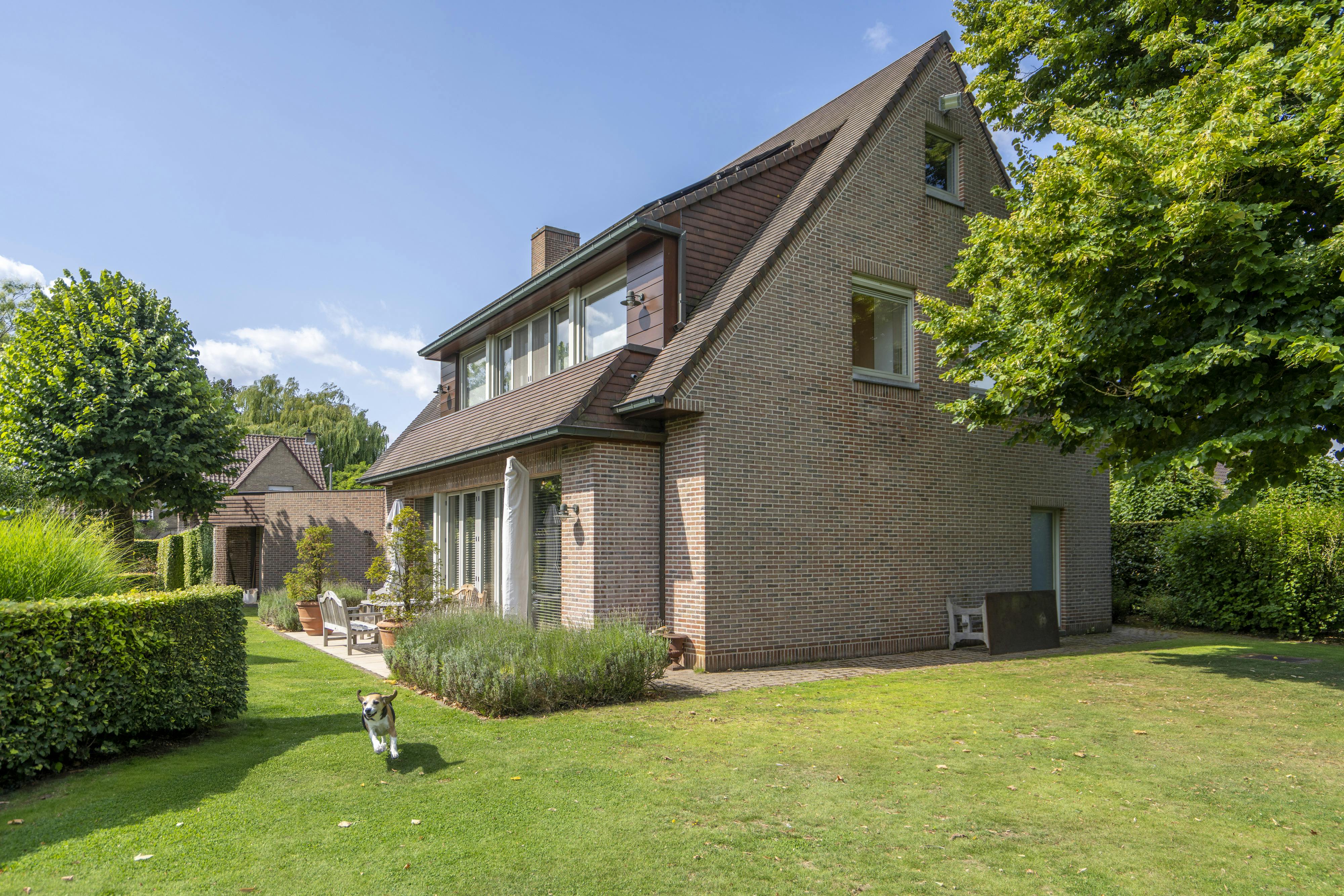 Unieke villa te koop op een toplocatie in Kortrijk!  foto 15