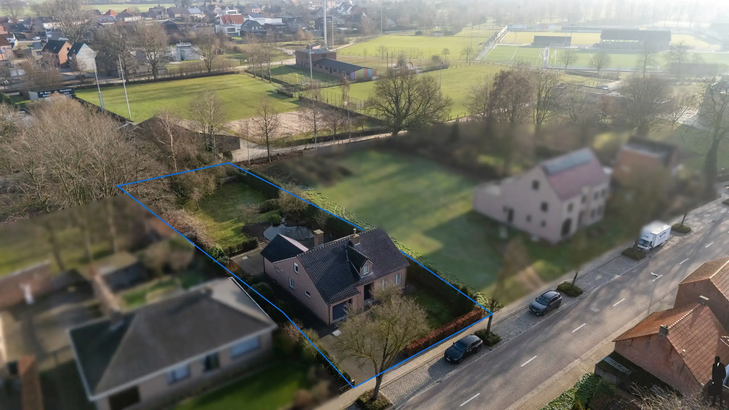 Vrijstaande woning op een ruim perceel van ca. 1.300 m² in hartje Loenhout! foto 35