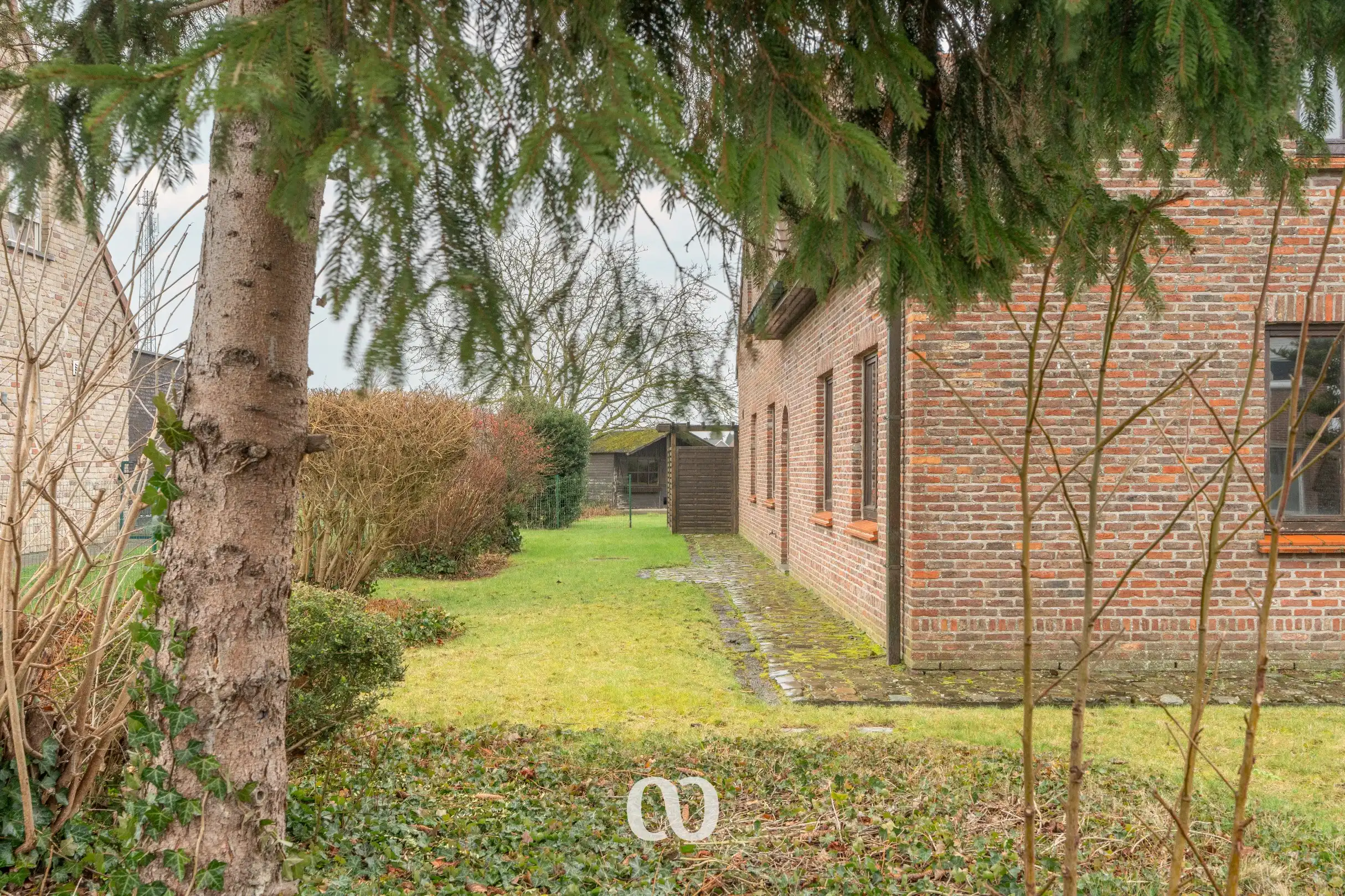 Karaktervolle en ruime woning met 3 slaapkamers en garage nabij het centrum van Oudenaarde foto 26