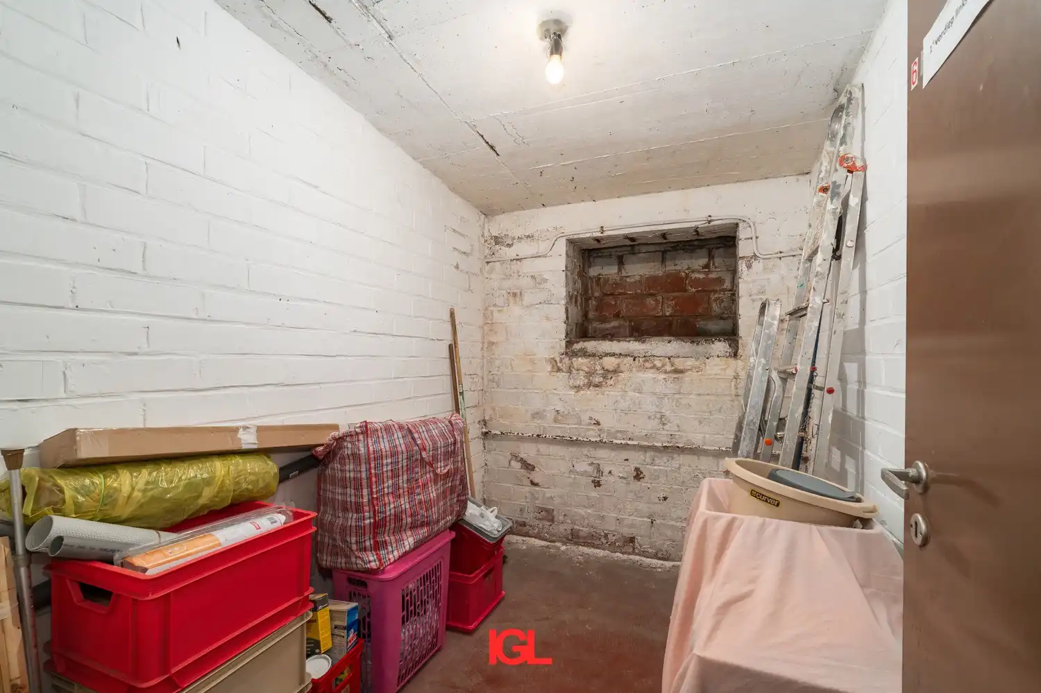 Ruim 3-kamer appartement met garage nabij het centrum van Halle foto 14