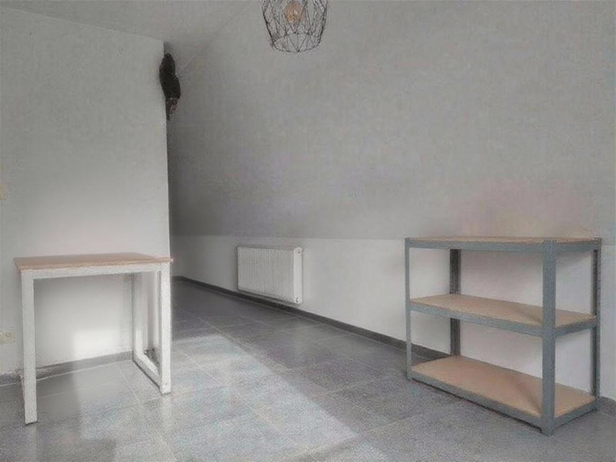 Appartement met 2 slaapkamers, autostaanplaats en parktuin. Rustig gelegen. Aan de achterkant van het gebouw. foto 6