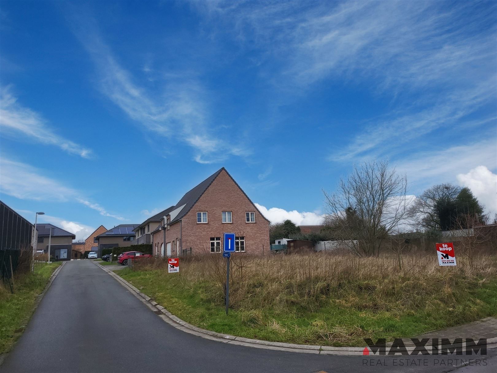 Bouwgrond met goedgekeurde bouwvergunning foto {{pictureIndex}}