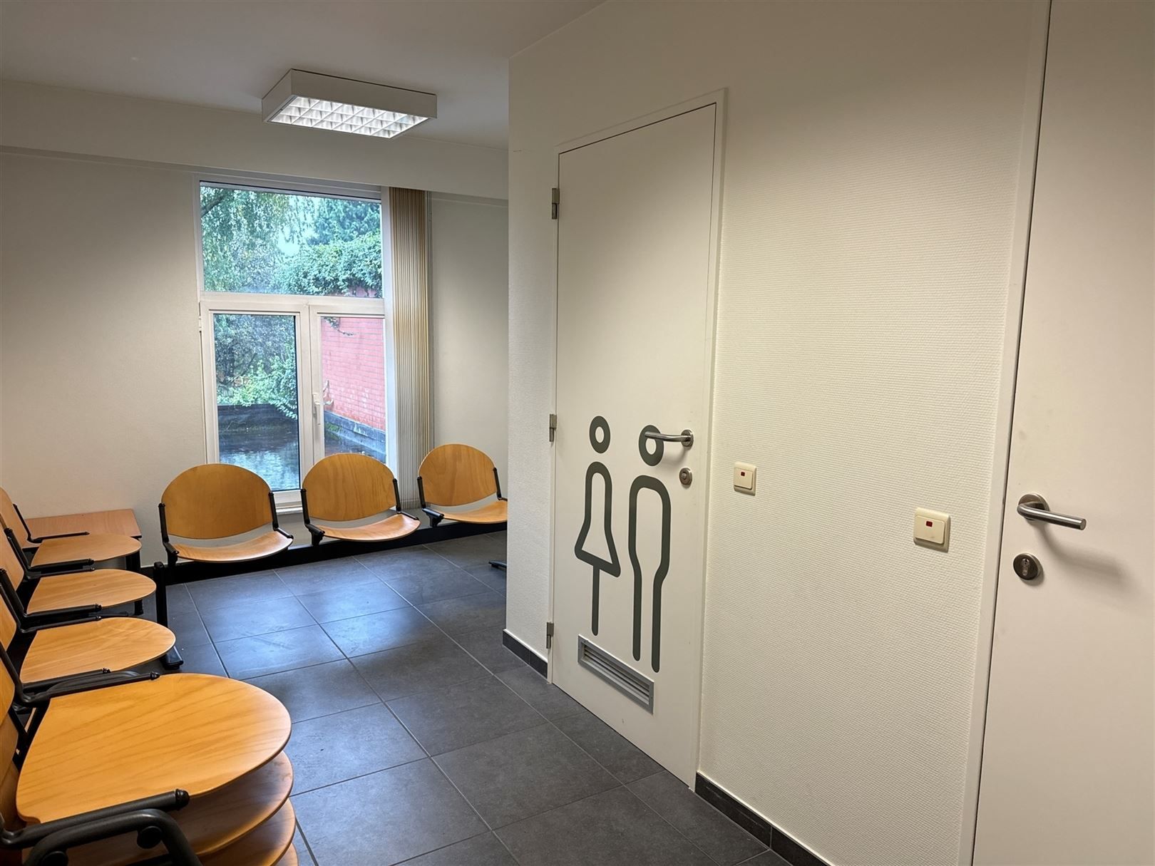 Te renoveren woonhuis in het centrum van Rijkevorsel! foto 12