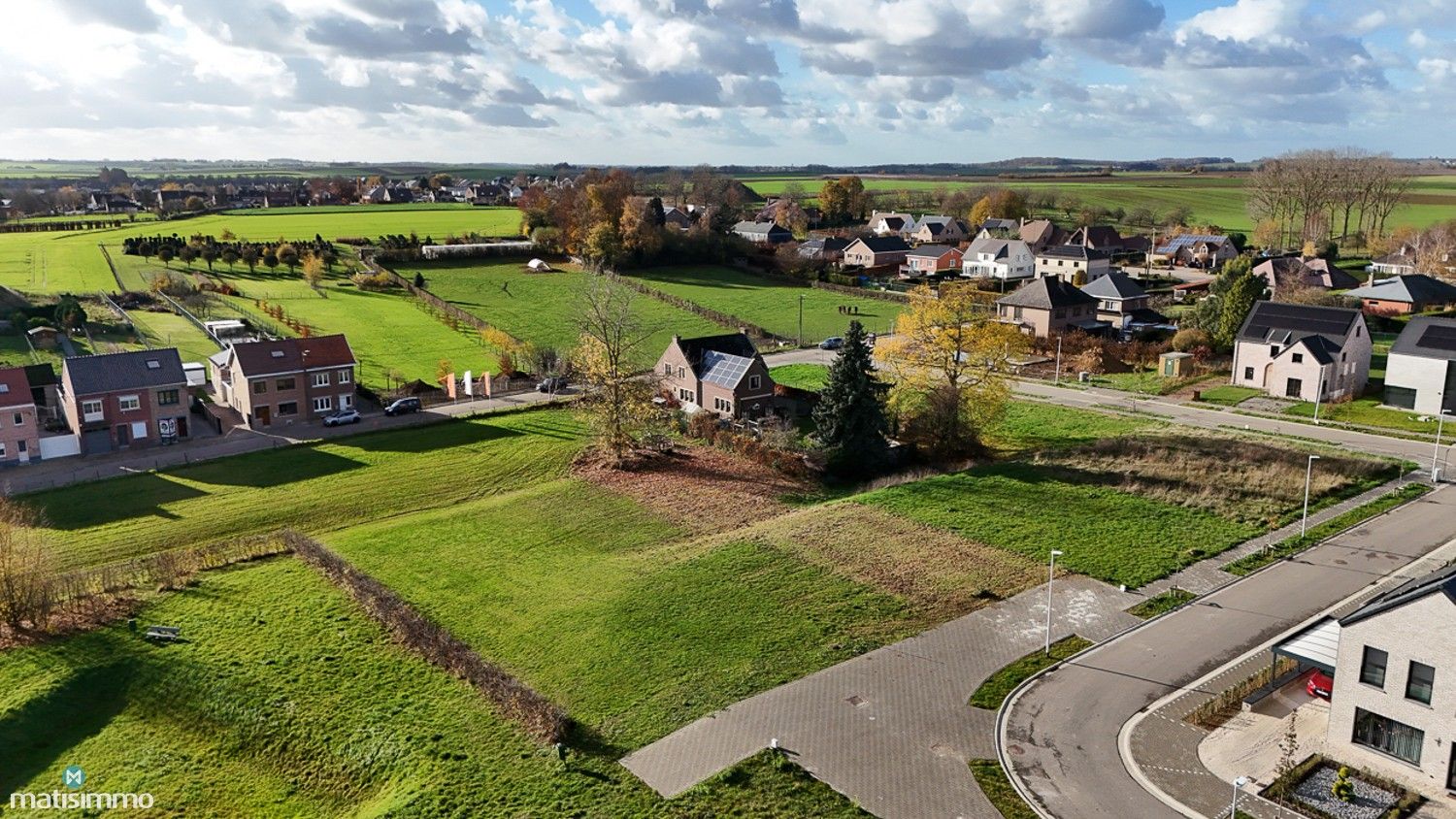 RUSTIG GELEGEN BOUWGROND VOOR OPEN BEBOUWING MET ZUIDWESTELIJK GEORIËNTEERDE TUIN TE TONGEREN foto 3