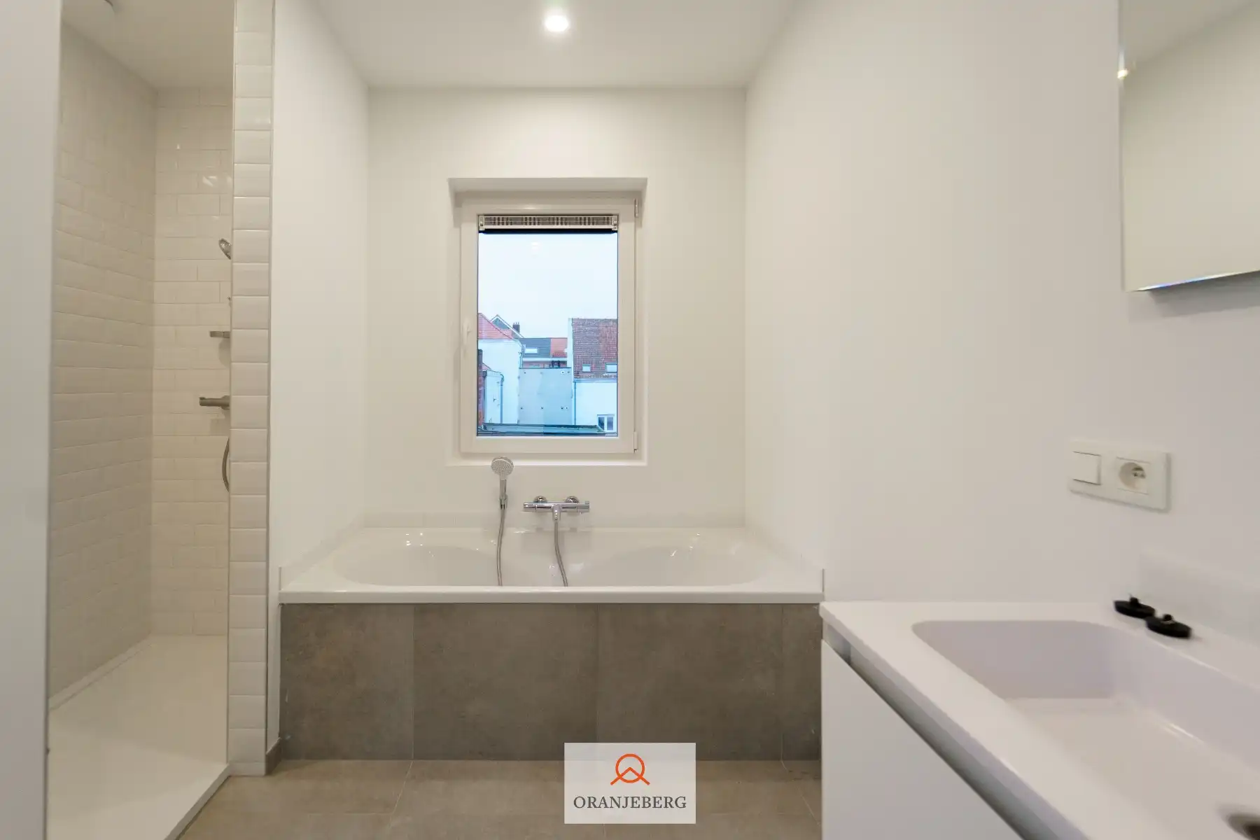 Co-housing woning met 4 leefruimtes, 4 slpk's en 4 badkamers foto 25