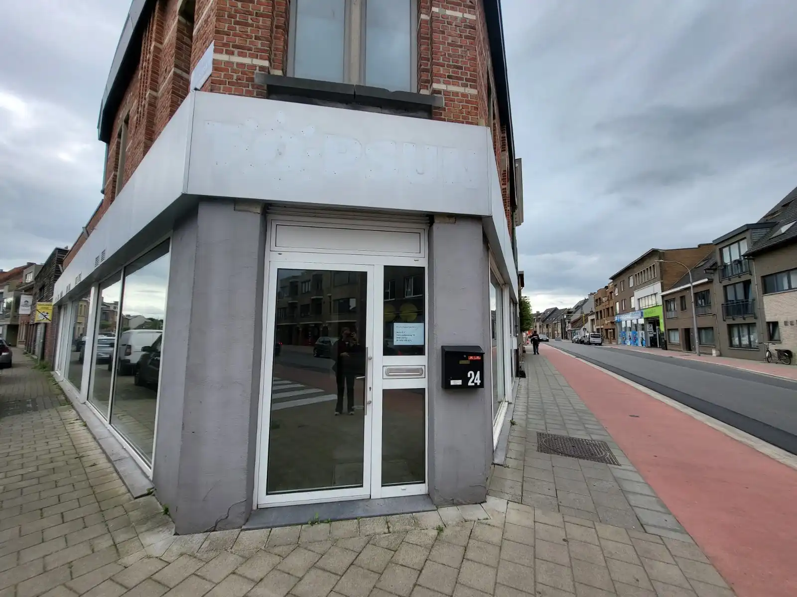 Handelspand in centrum Deinze foto 11