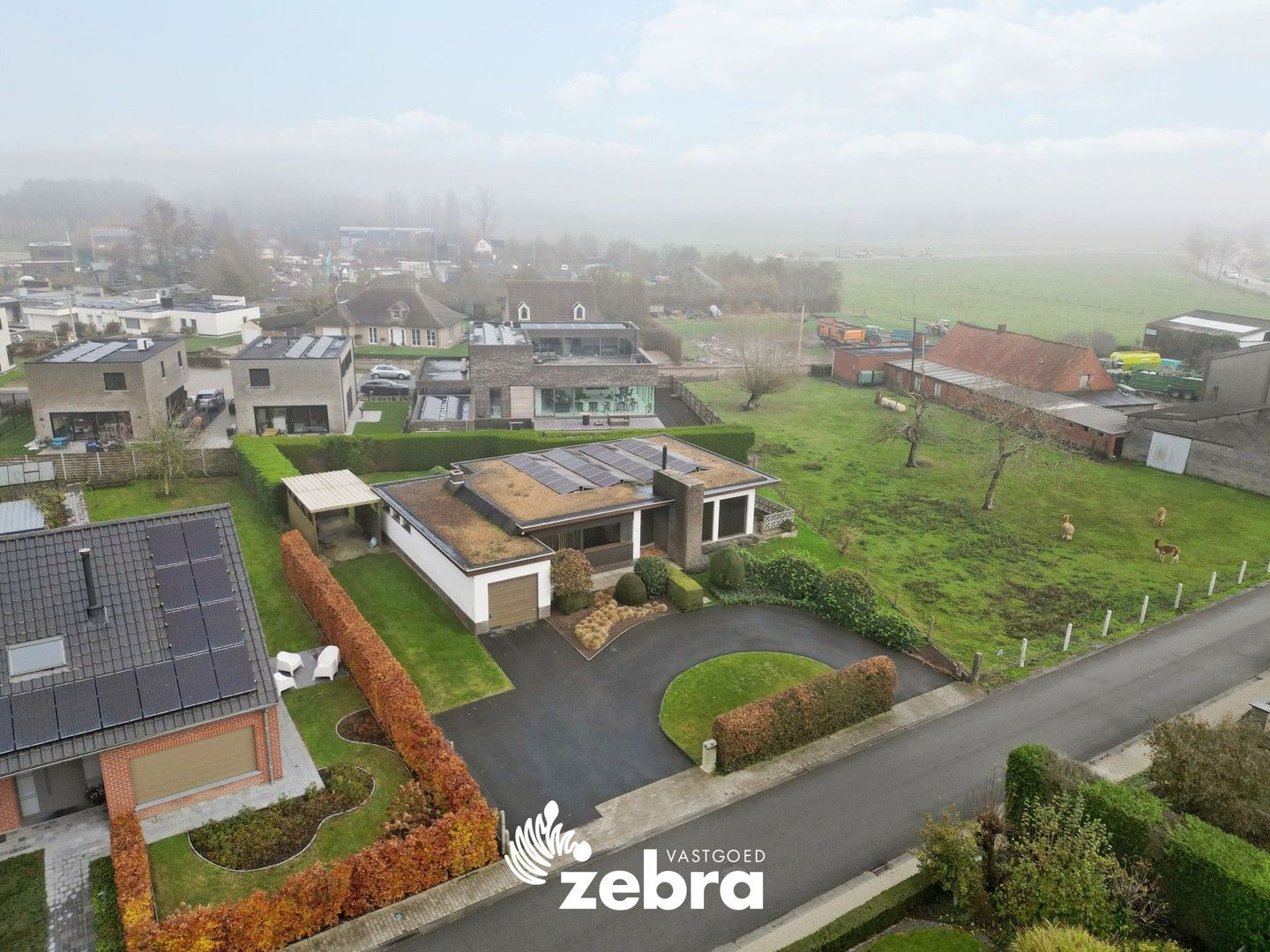 Vrijstaande bungalow op + 1.000 m² met rustige ligging foto 32
