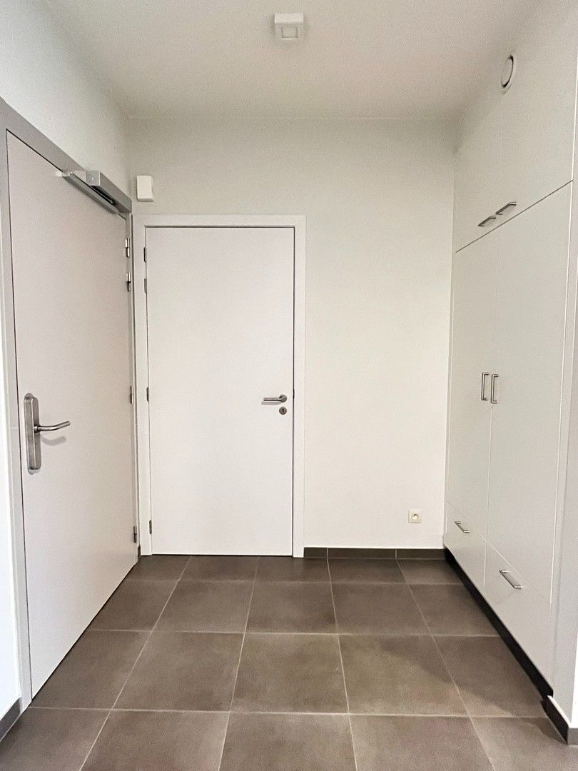 Gelijkvloerse assistentiewoning - serviceflat - gelegen in het centrum van Meeuwen (Oudsbergen). foto 13