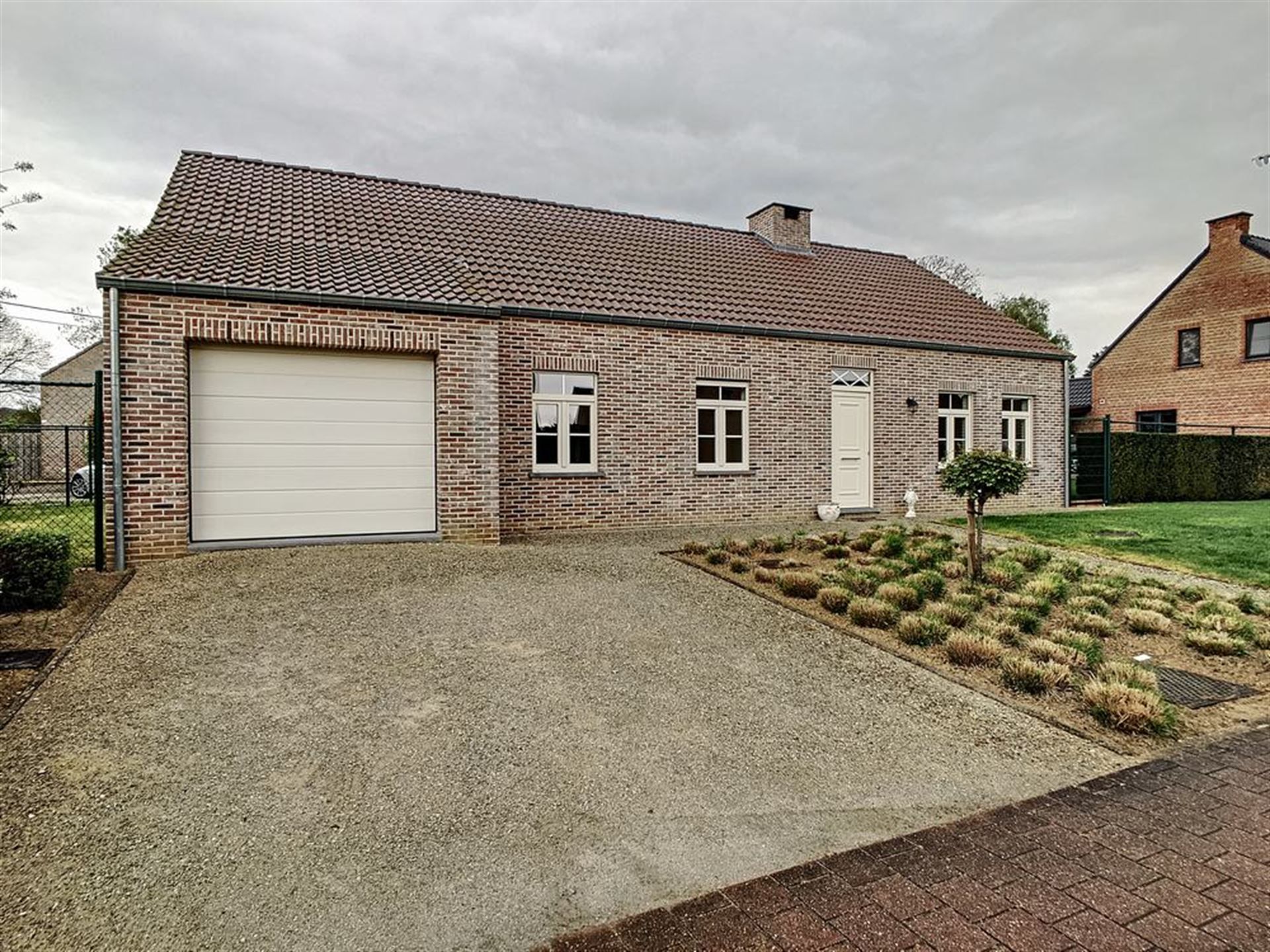 Leuke bungalow met ruime tuin foto 14
