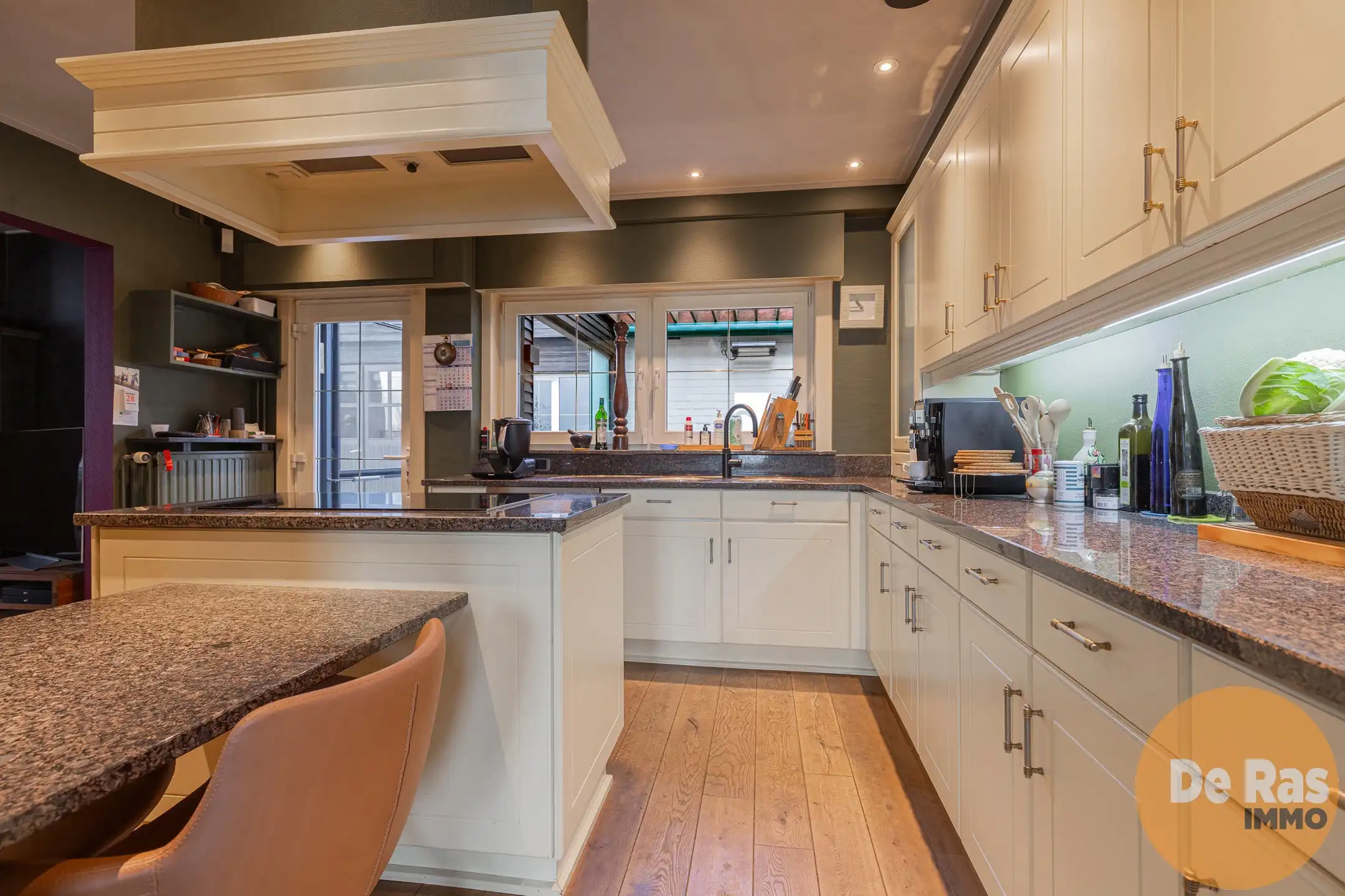 MASSEMEN - Instapklare woning met ruime loods (310m²) foto 11