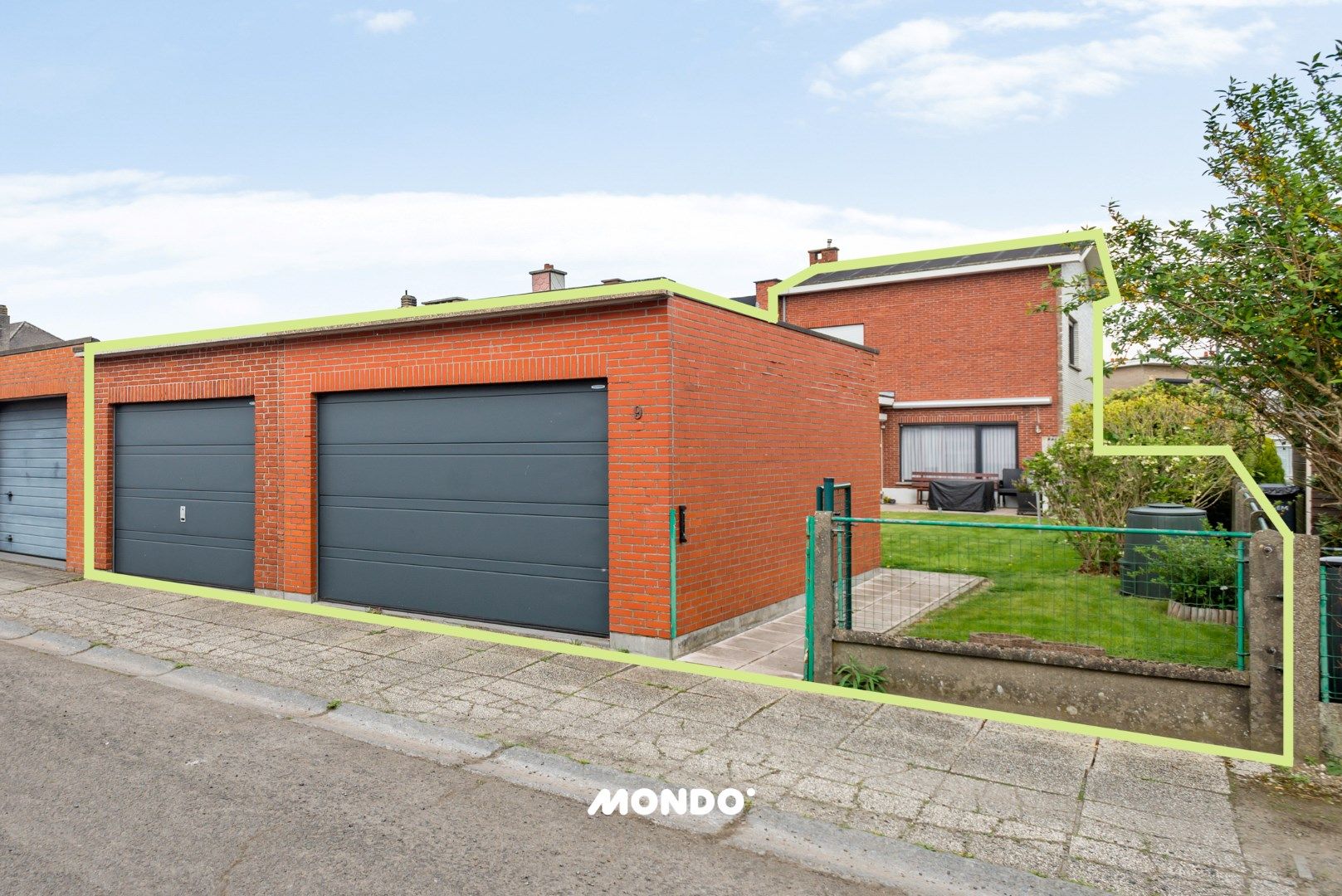 half-open bebouwing met twee garageboxen foto 20