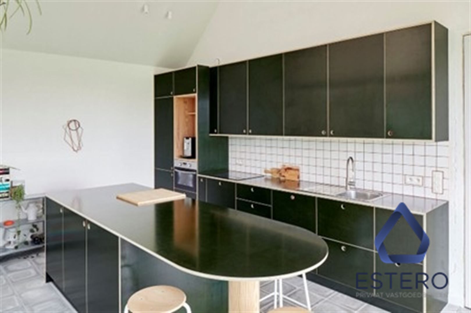 Architecturale topper in doodlopende straat foto 10