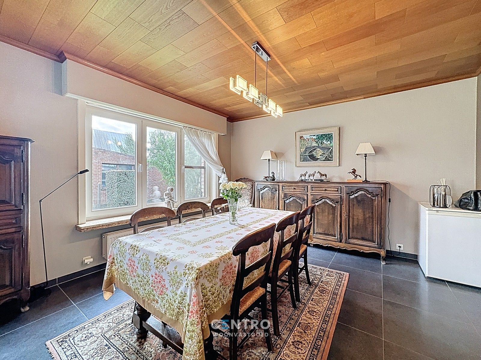 INTERESSANTE villa te Meetkerke met 3 slpks, PRAKTIJKruimte én 2 garages op 1.975m2! foto 6