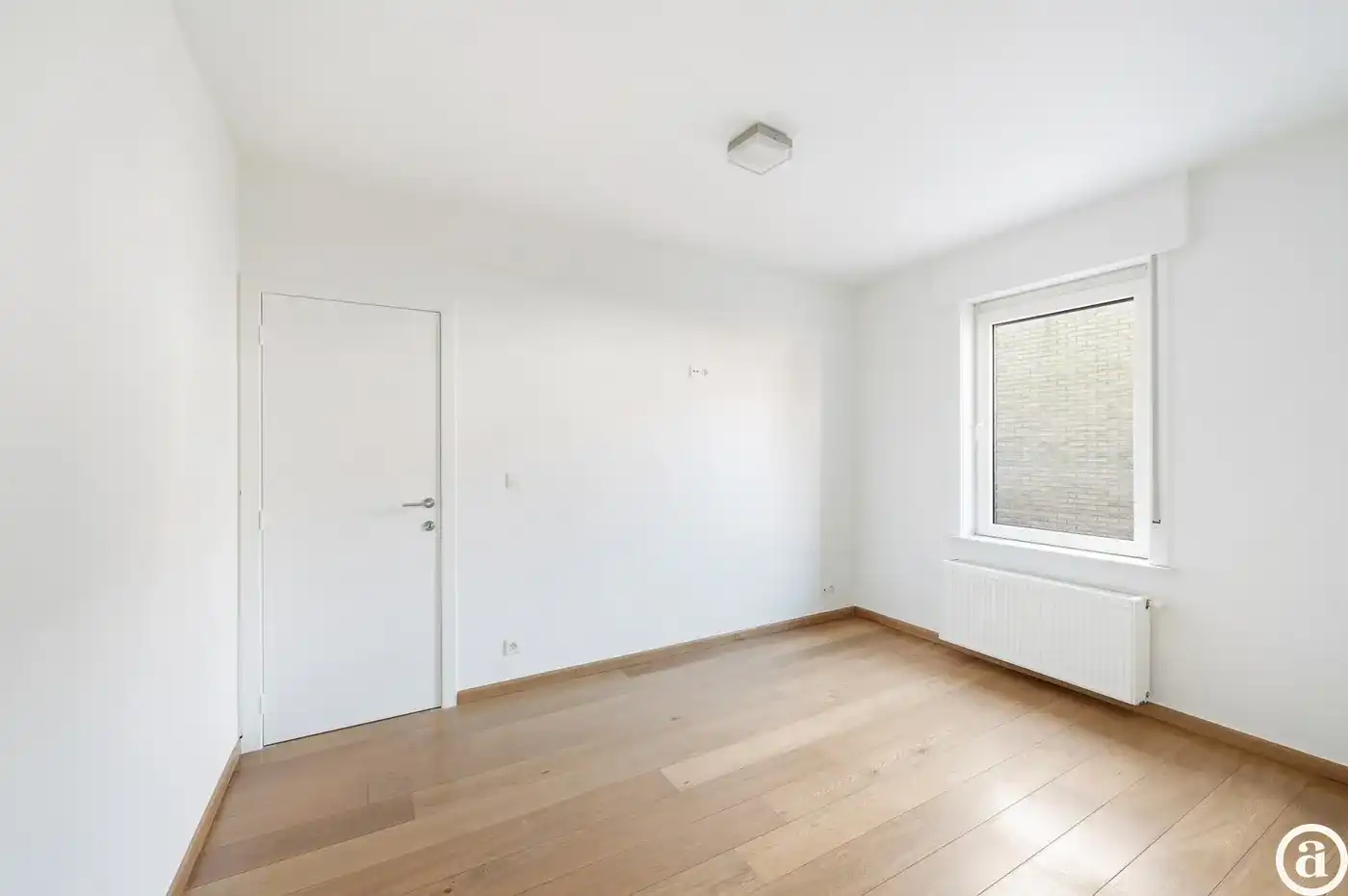 Charmante woning te koop centraal gelegen in Oud-Knokke vlakbij het centrum. foto 9