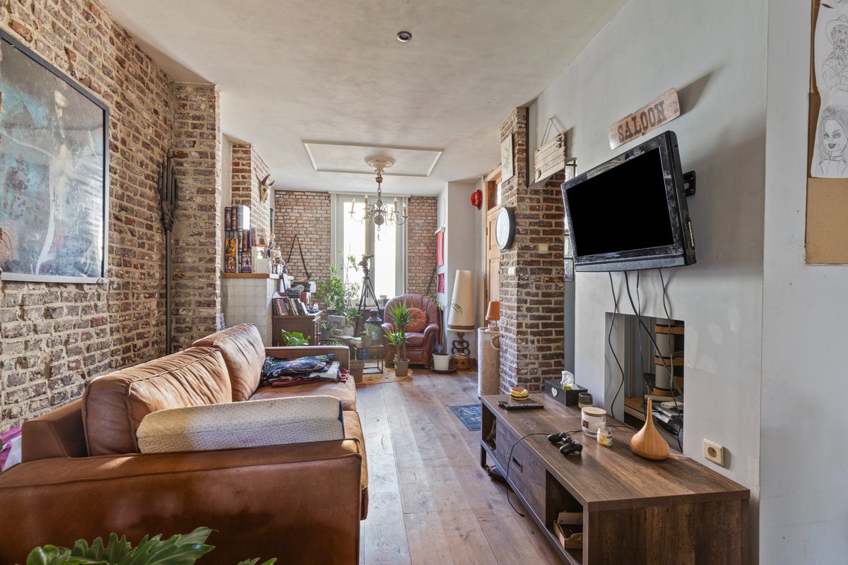 Instapklare woning op een topligging met 4 slaapkamers en tuin! foto 2