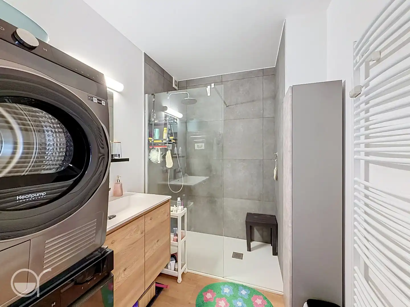 Leuk twee slaapkamer appartement vlakbij station Gent-Sint-Pieters met garagebox foto 5