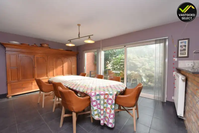 Vastgoed Select: Ruime woning met loods en weide totaal 2624 m² in Sint-Laureins foto 4