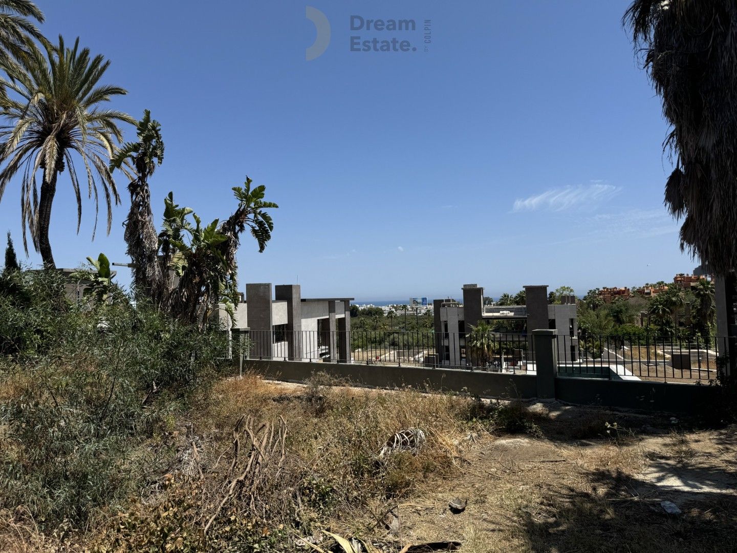 Laatste en grootste perceel beschikbaar in Atalaya de Rio Verde, Puerto Banús. foto 12