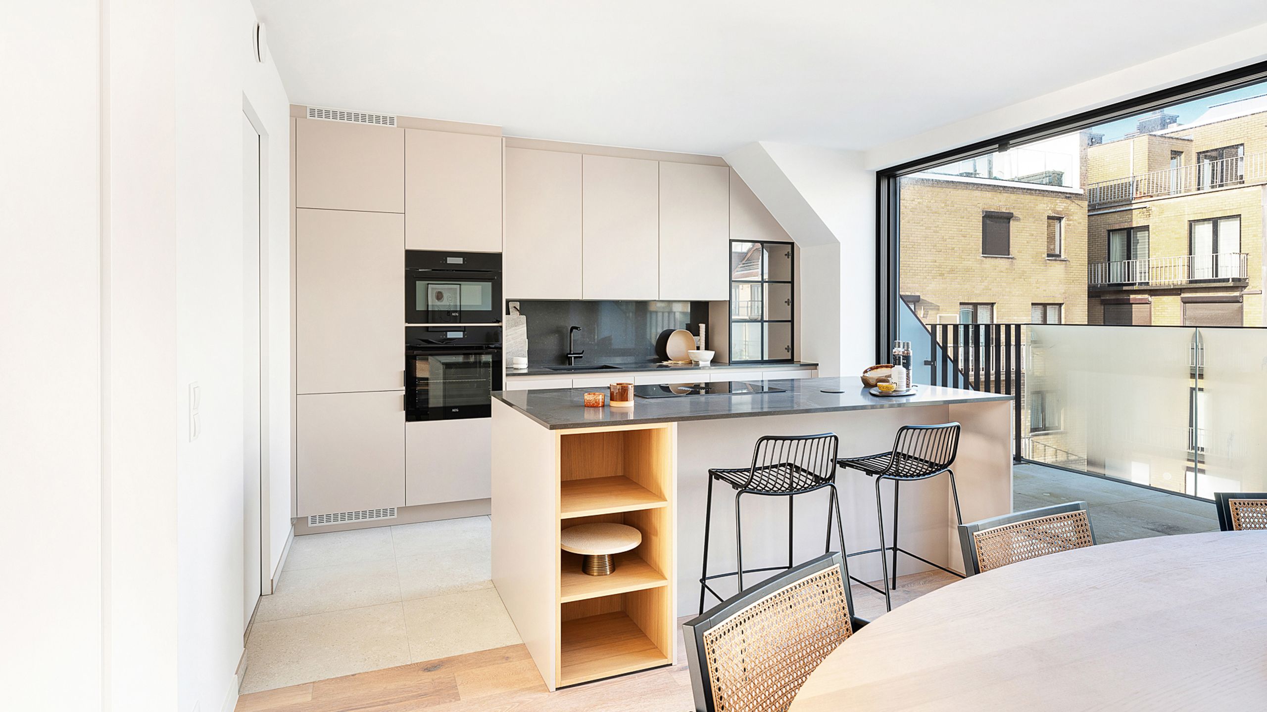 PENTHOUSE met zonnige terrassen nabij de Zeedijk... foto 9