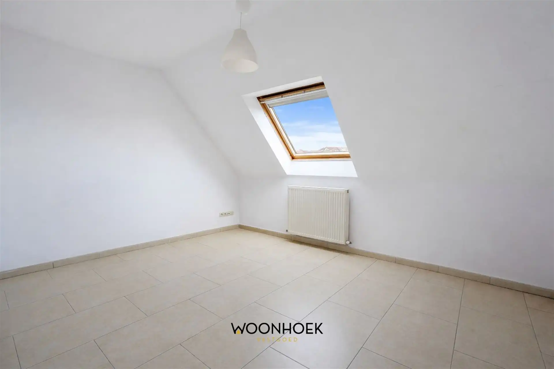 Ruim triplexappartement met garage op centrale ligging. foto 10