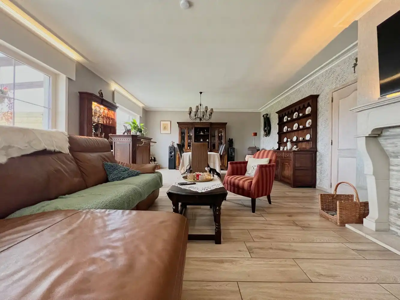 Instapklare, vernieuwde woning met zonnige tuin (821m²)! foto 2