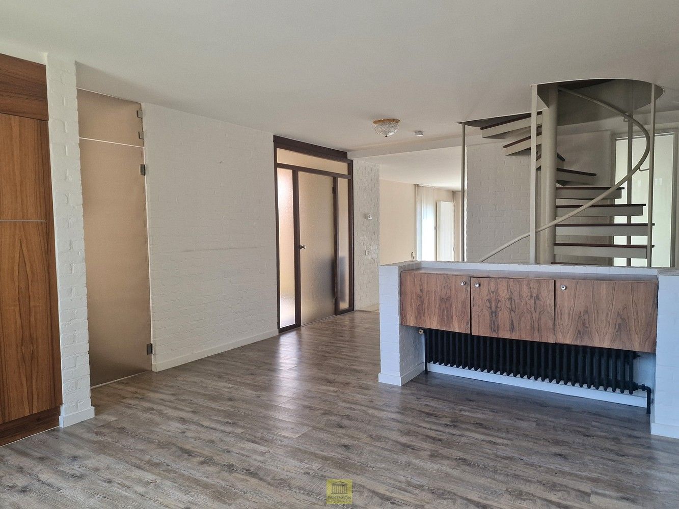 Karaktervolle woning met unieke indeling in Denderhoutem foto 8