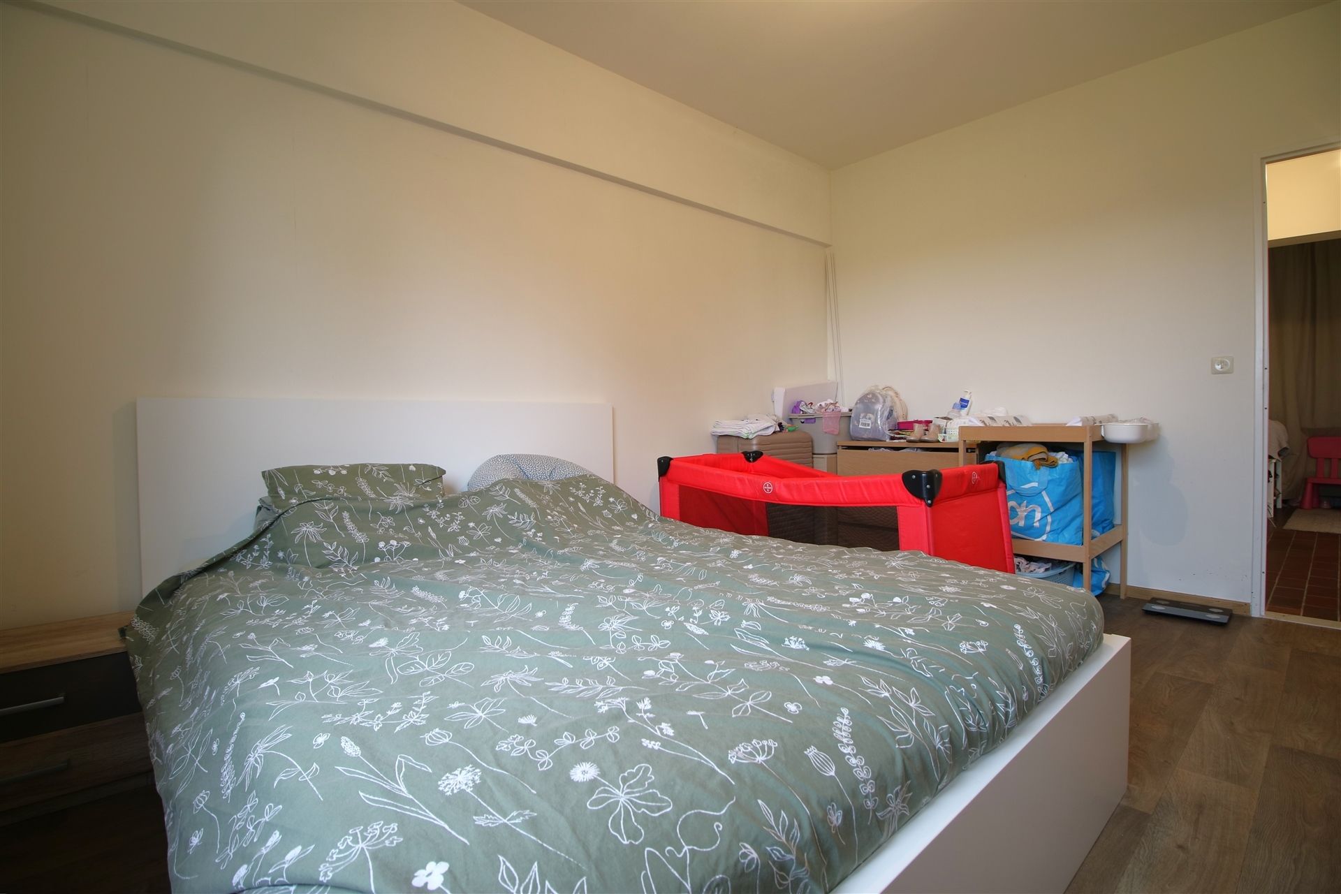 Ruim appt 2 slpk, terras en parking foto 15