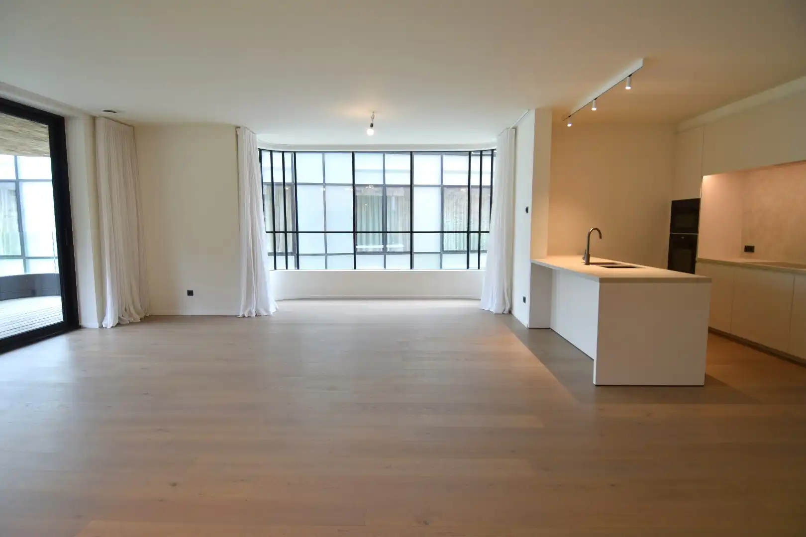 Wonen aan de Broeltorens in een luxe appartement foto 10