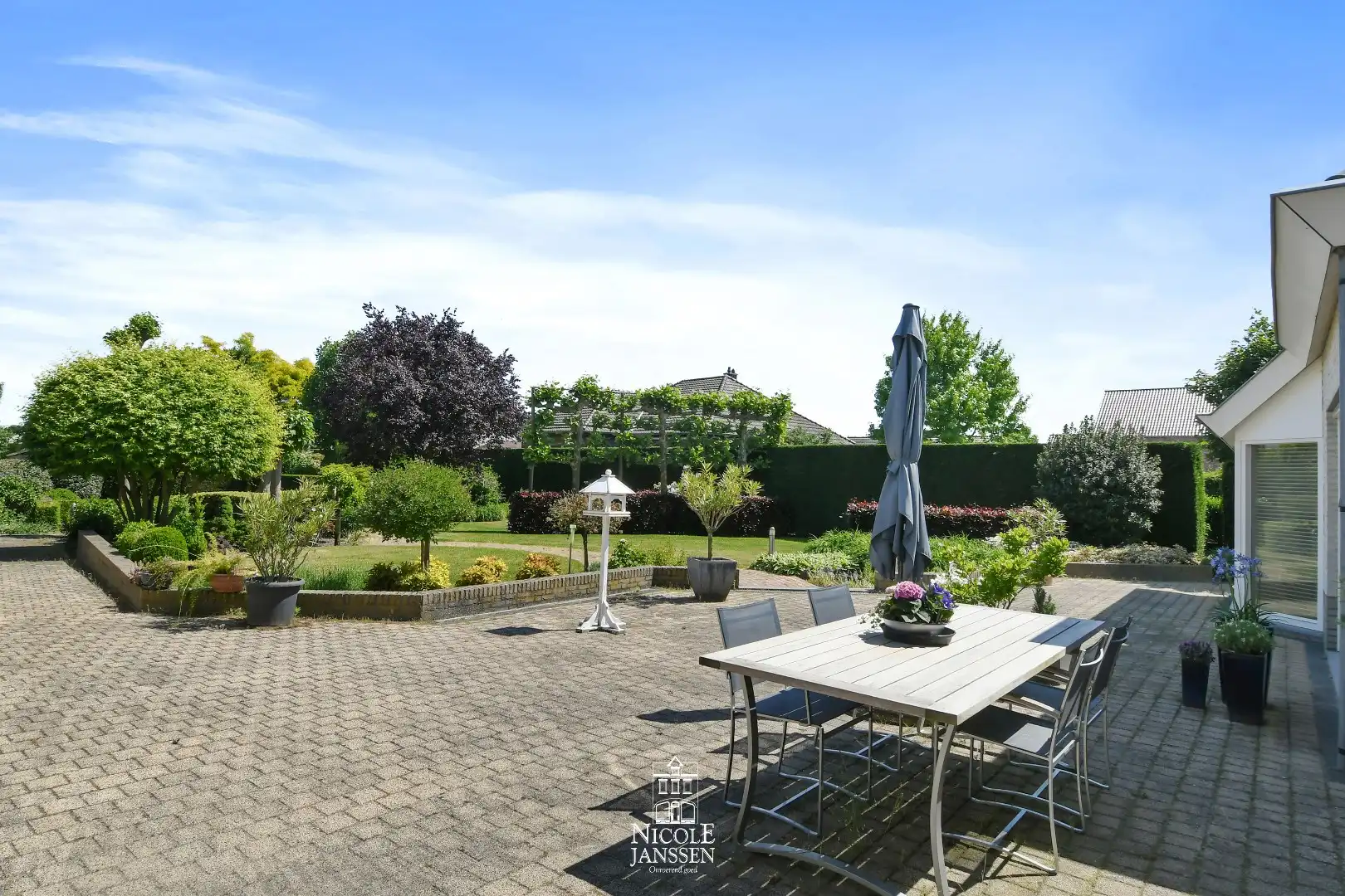 Stijlvolle villa met 4 slaapkamers, 2 badkamers en een prachtige tuin foto 31