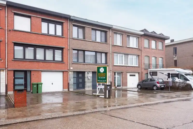 Ruime woning op toplocatie, mooie tuin, instapklaar! foto 27