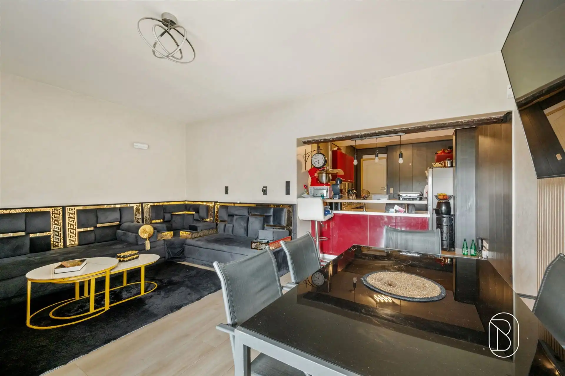 Rustig gelegen woning met aangename tuin foto 7