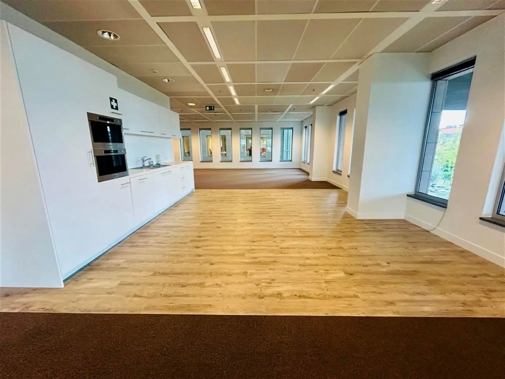 Kantoren aan het op- en afrittencomplex Gent-Zuid vanaf 437m² tot 2.136 m² foto 14
