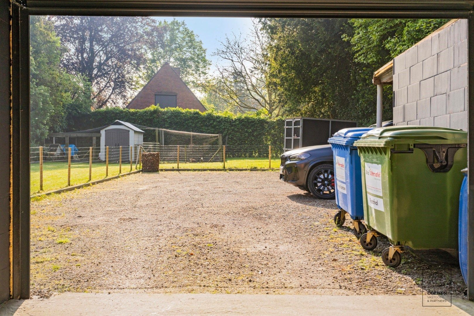 Prachtig gerenoveerd pand met zeer veel potentieel op een toplocatie te 's Gravenwezel foto 20