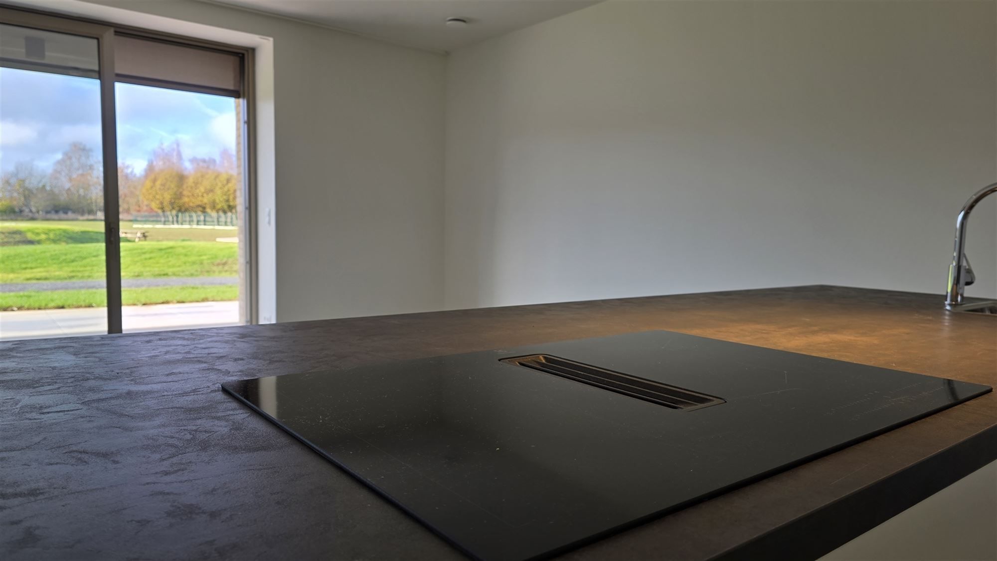 NIEUWBOUWAPPARTEMENT MET TERRAS & PARKING foto 6