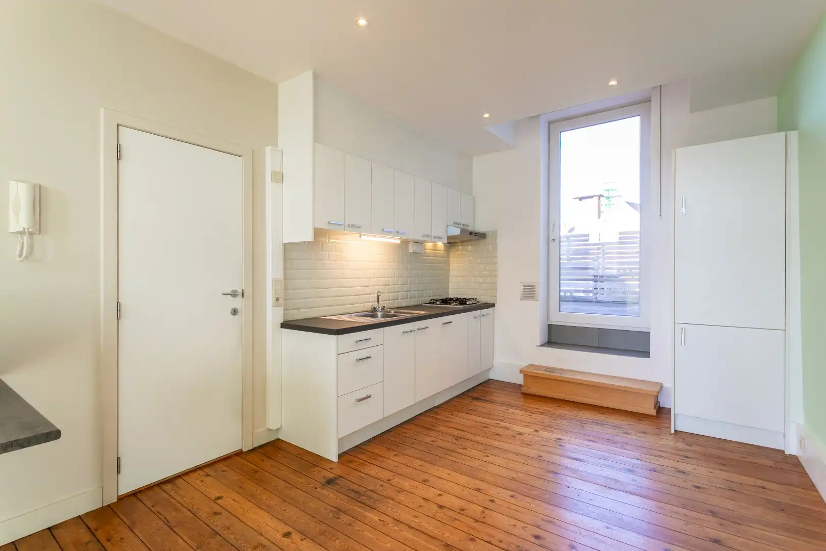 Duplexappartement in het hart Halle te koop met 2 slpks foto 8