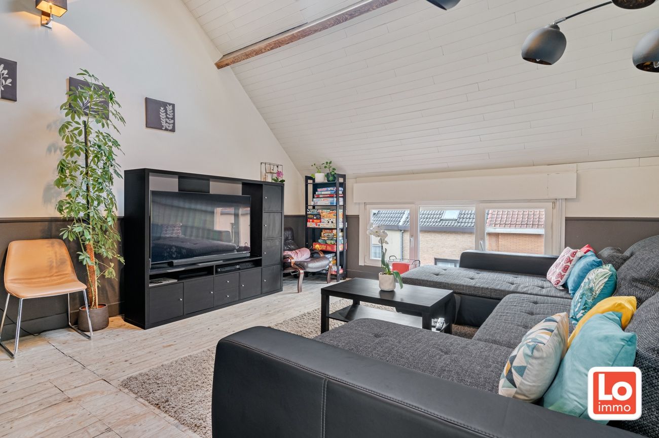 VERKOCHT!! Leuke stadswoning met tuintje & terras op een toplocatie vlakbij het centrum van Gent. foto 16
