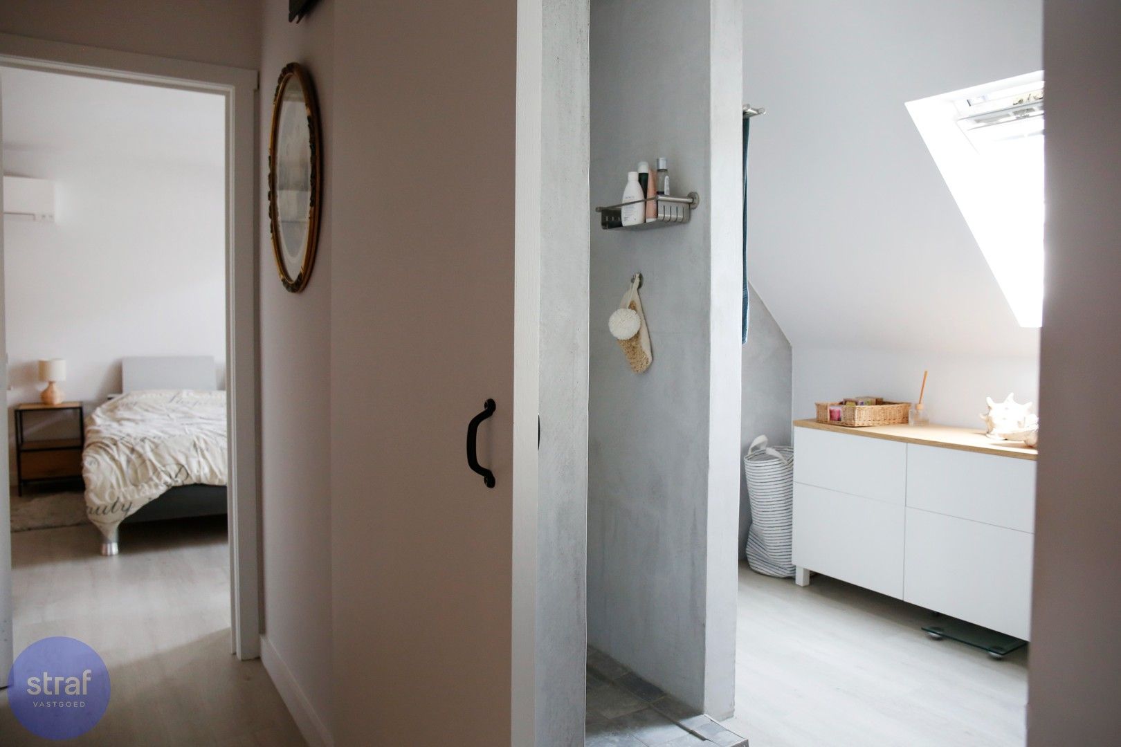 Luxe woning met privézwembad, zonnepanelen en thuisbatterij op de grens met Sint Antonius foto 23