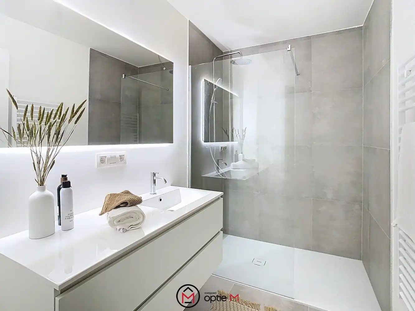 Lichtrijk 2-slaapkamerappartement in Tongeren te koop foto 11