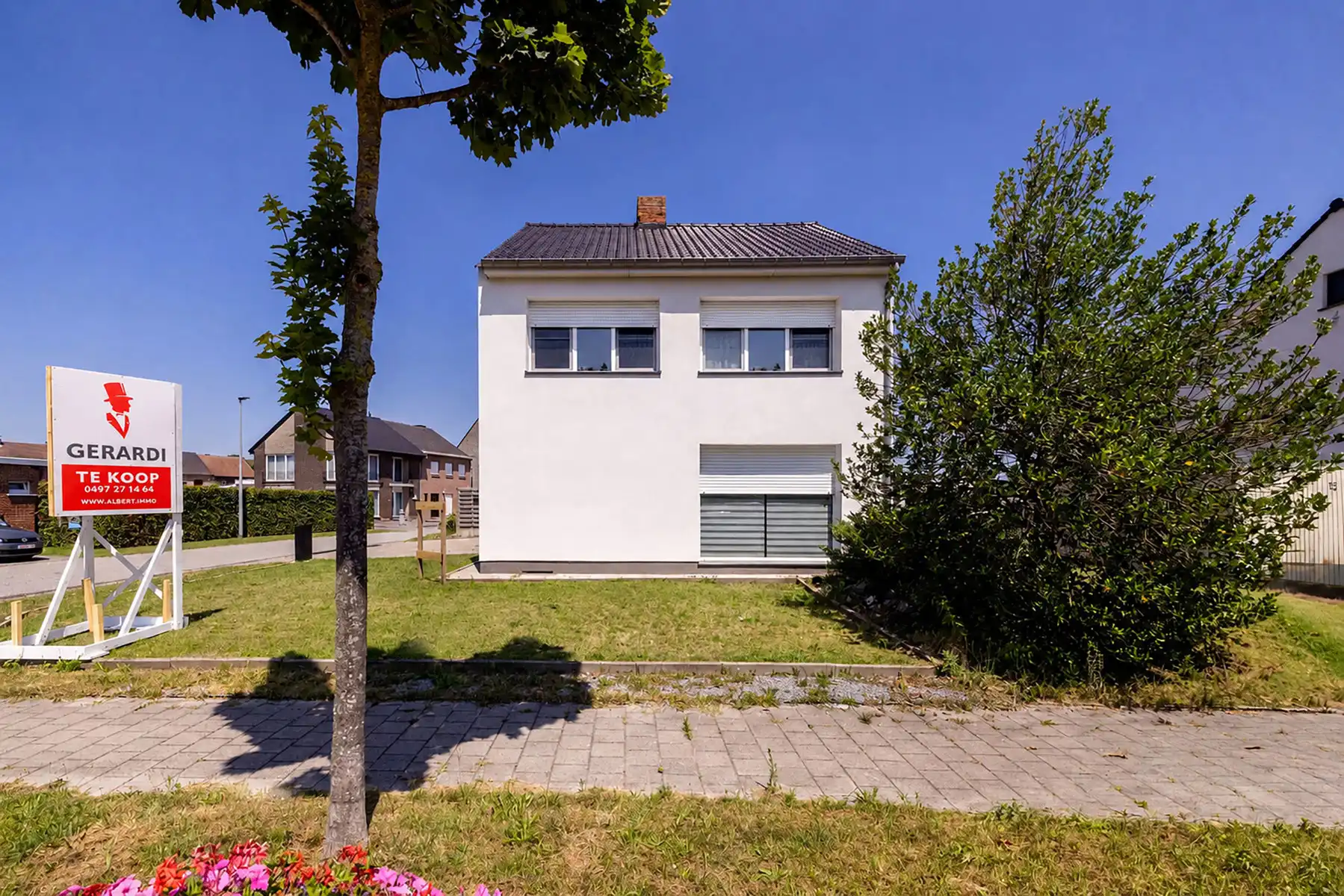 Deels gerenoveerde woning met 3 slpks en tuin op 405m2 foto 27