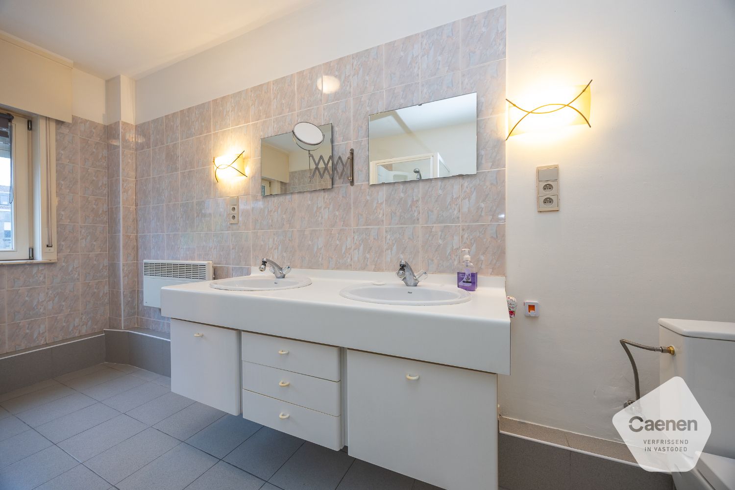 Opbrengsteigendom met 3 appartementen op toplocatie foto 31