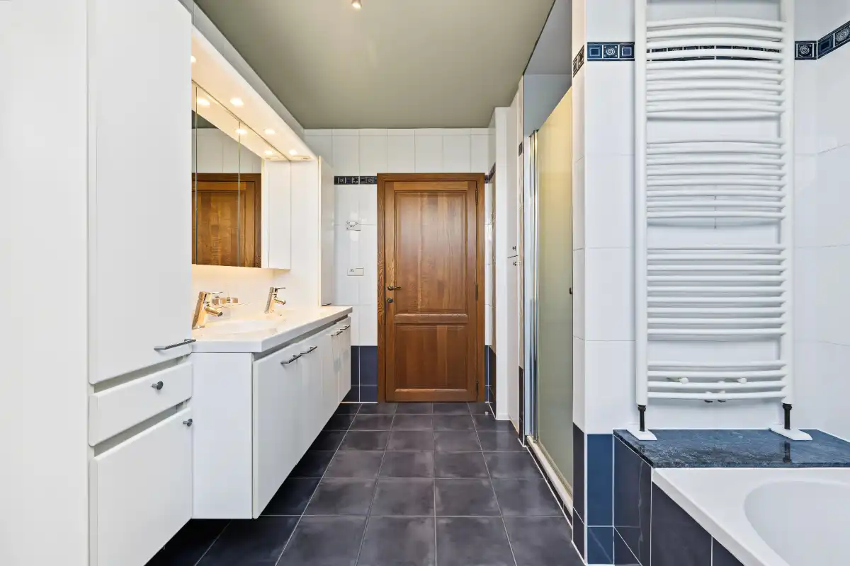 Ruime gezinswoning met 265 m² woonoppervlakte, dubbele garage en prachtige tuin foto 14