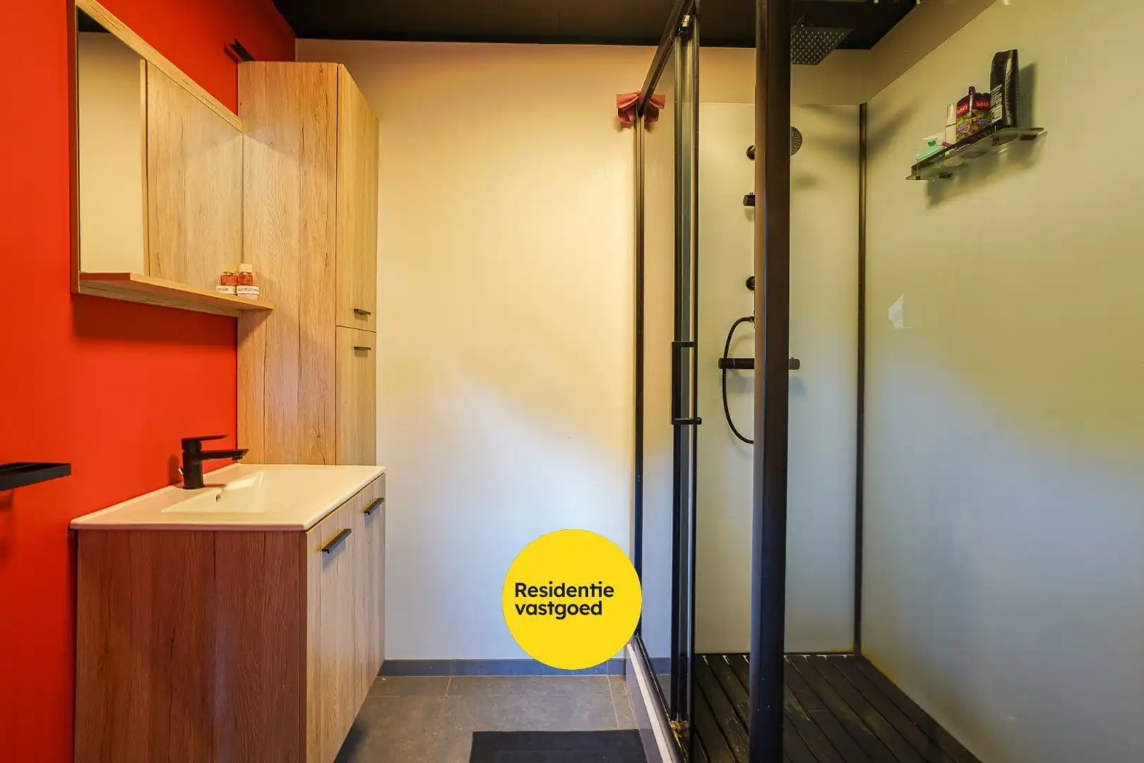 Charmante bungalow op rustige locatie in Veldegem foto 12