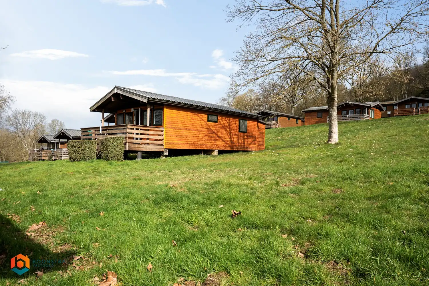 Vakantiehuisje met 2 slpkrs te Blaimont foto {{pictureIndex}}