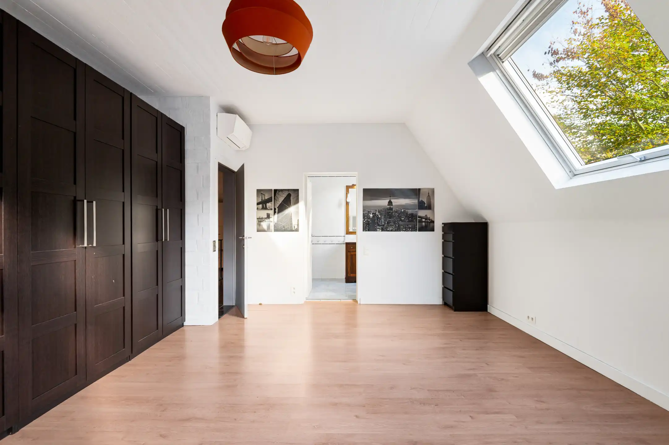 Knap gerenoveerde, energiezuinige woning (open bebouwing) foto 11