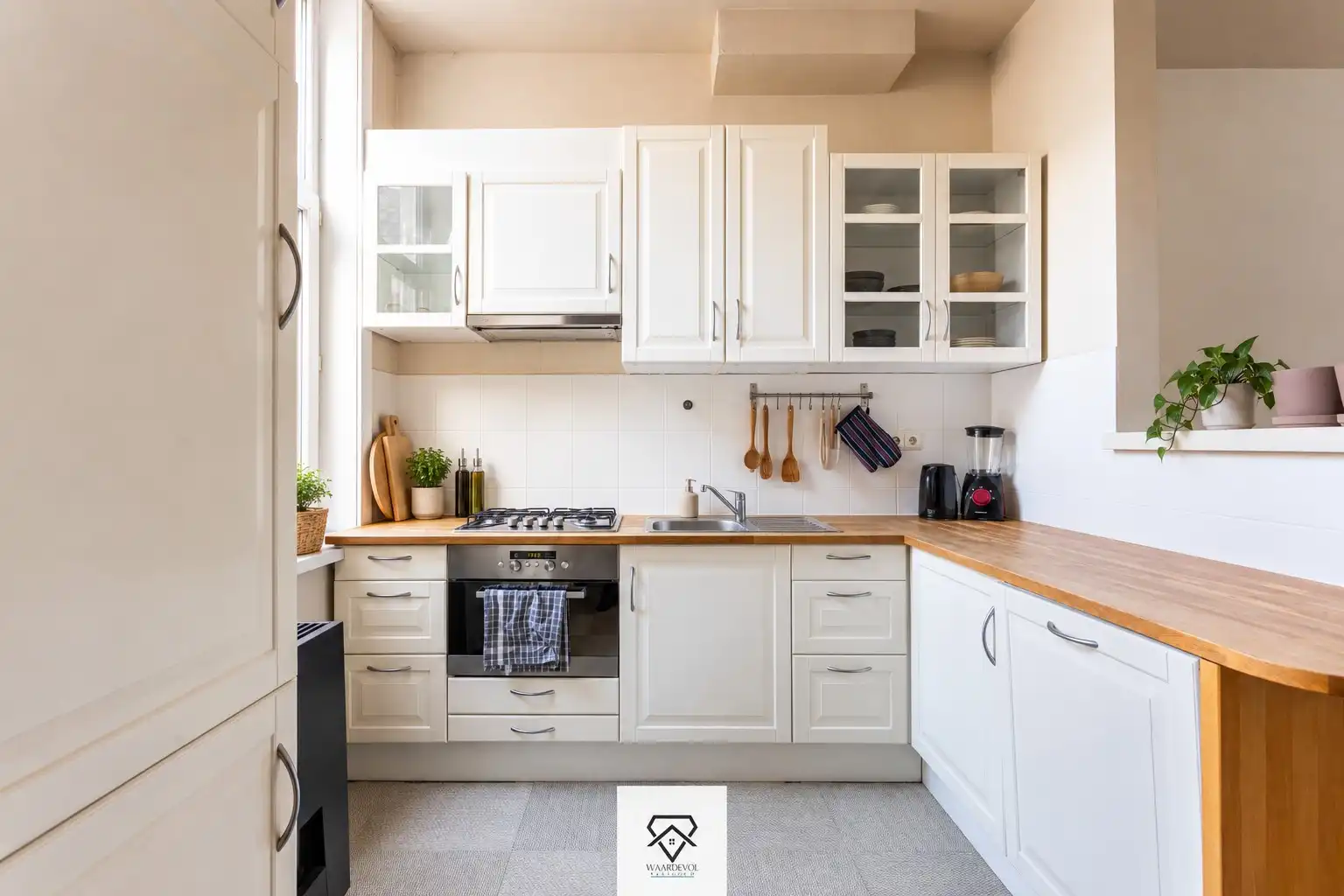 Karaktervolle woning met gezellige buitenruimte in Gent foto 5
