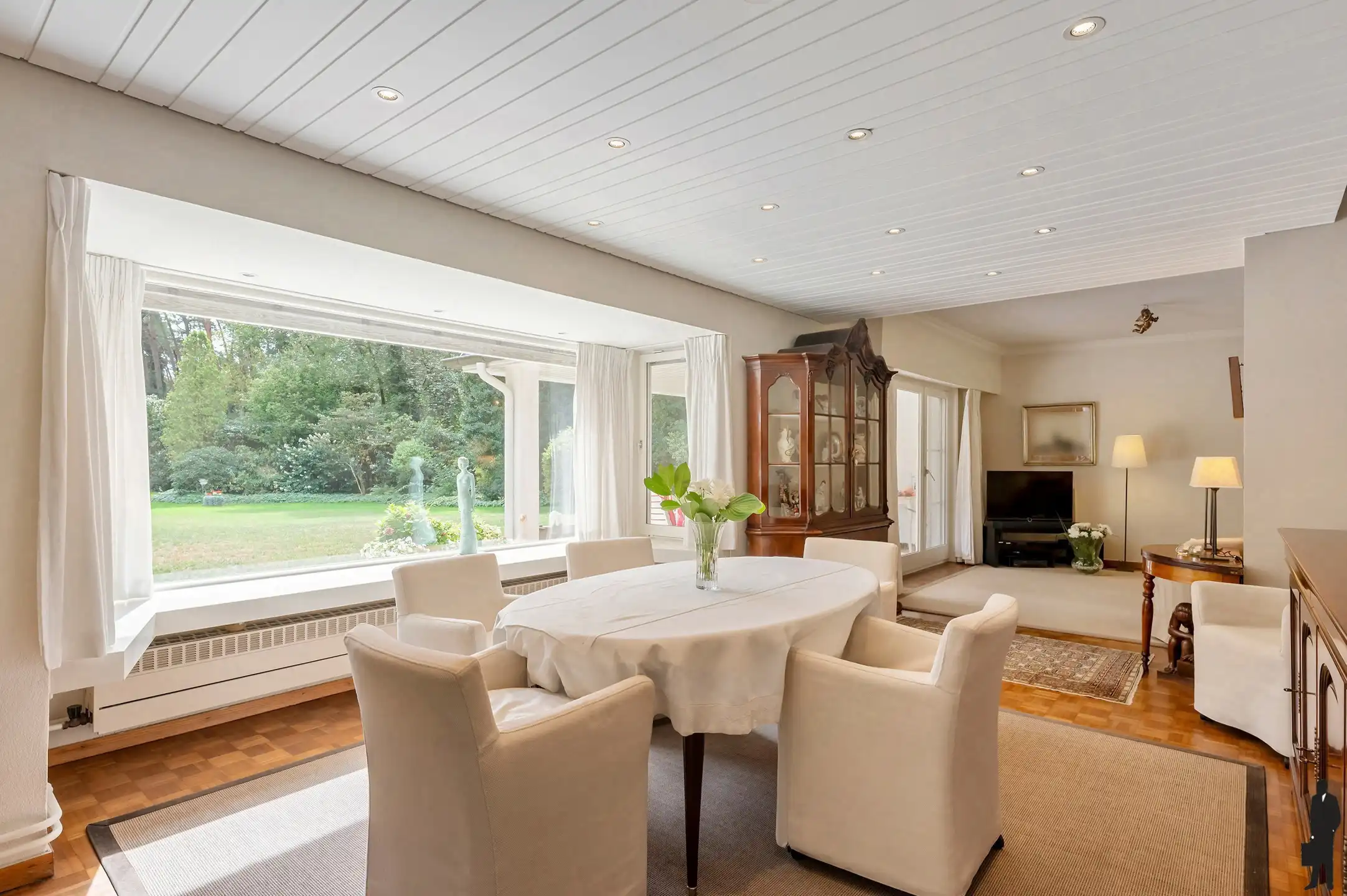 Exclusief landhuis op groen privé domein foto 8