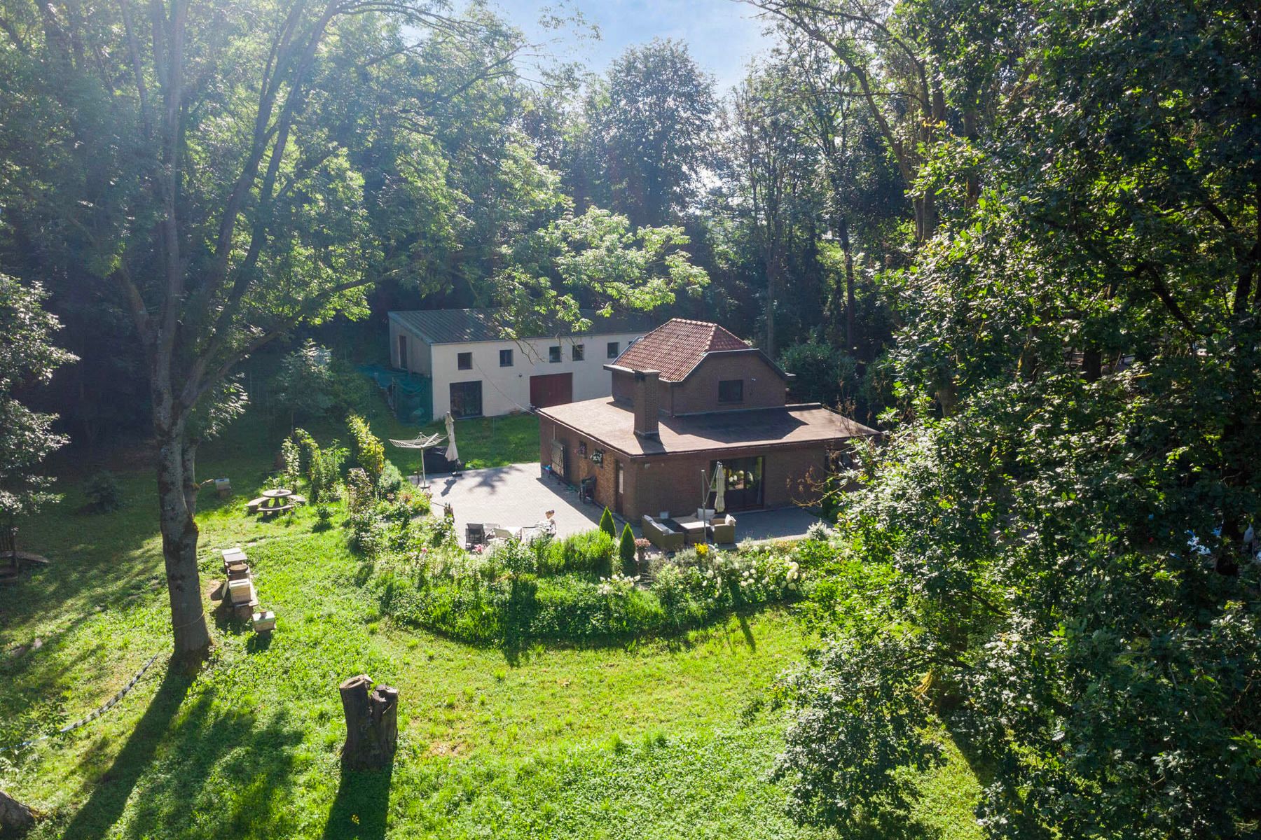 Unieke woning te midden van het prachtige Kamerijkbos foto 2