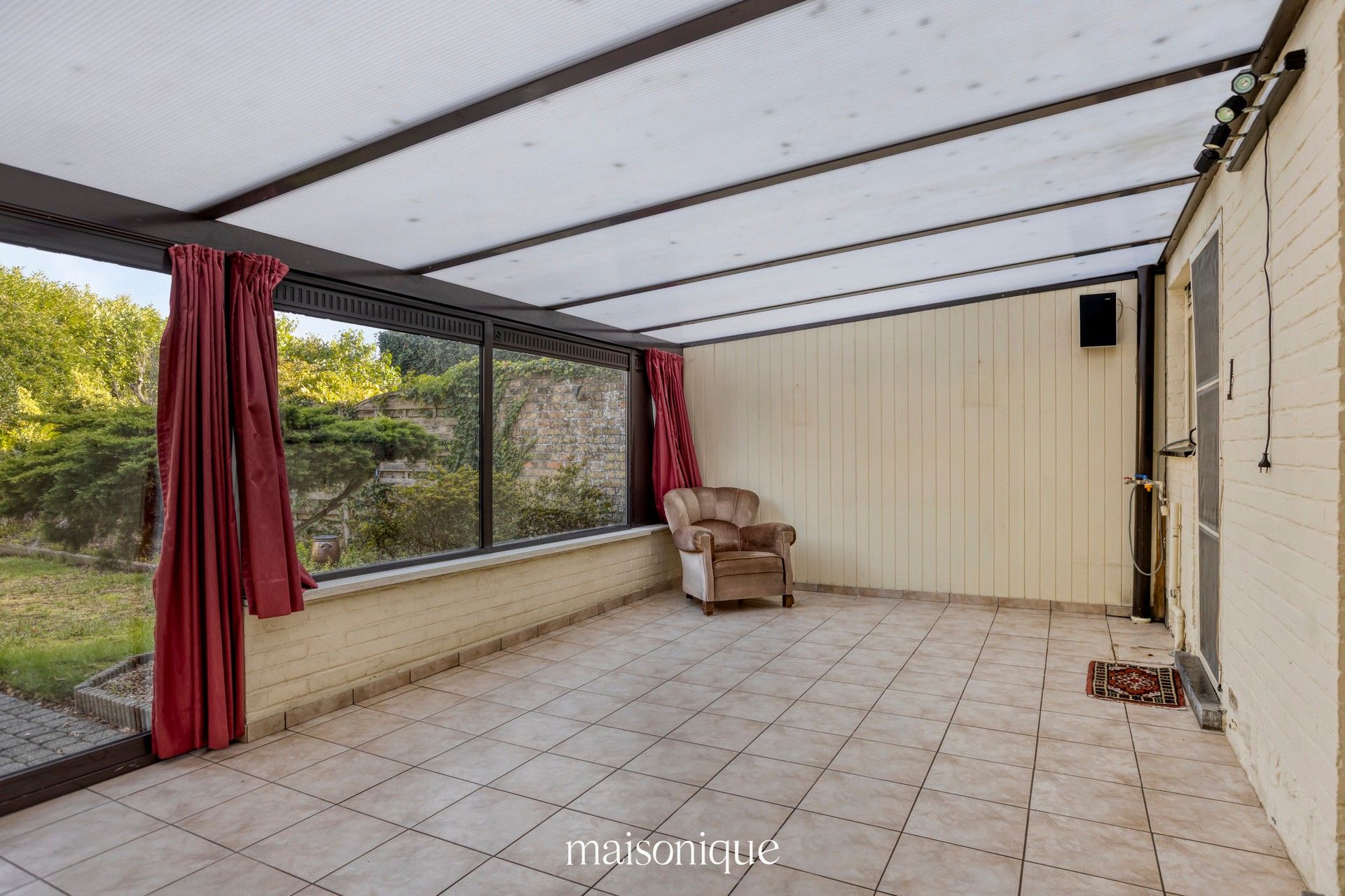 Degelijke familiewoning op een toplocatie in Sint-Michiels. foto 17